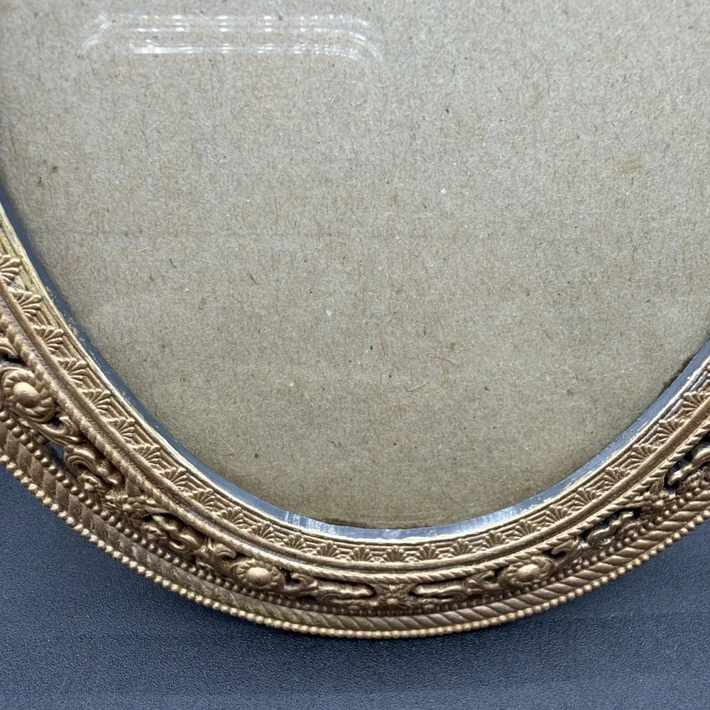 Vintage Victorian Ornate Metal Filigree Oval Picture Frame Gold 10 X 7
